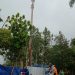 Pembangunan tower yang memanfaatkan lahan taman di Jalan Raya Langsep Kota Malang. Foto: M Sholeh