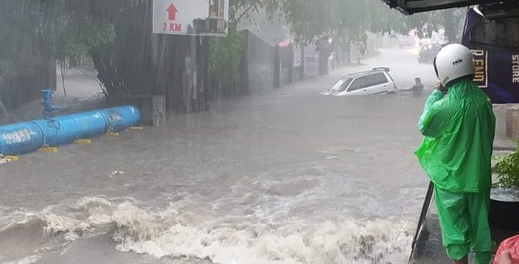 Kondisi Jalan Sudimoro Kota Malang saat dilanda hujan. Foto: istimewa