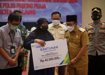 Sutiaji Apresiasi Linmas di Kota Malang