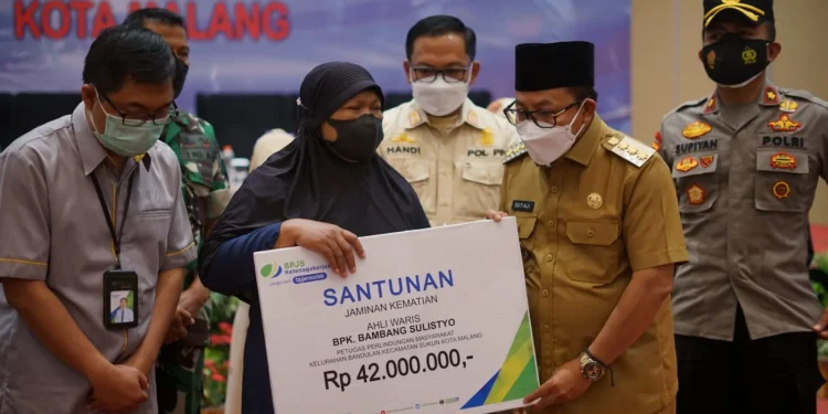 sutiaji - Sutiaji Apresiasi Linmas di Kota Malang