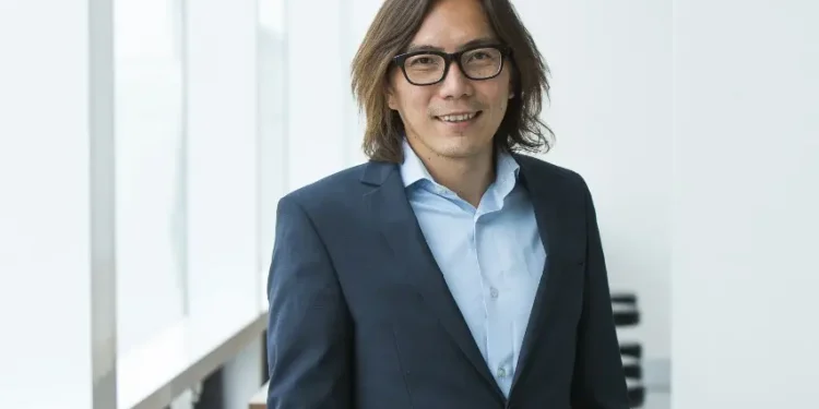 Wing Wah Tham School of Banking and Finance of University of New South Wales sebagai keynote Speaker di 4th Icebuss yang digelar FEB Unisma. Foto: dok