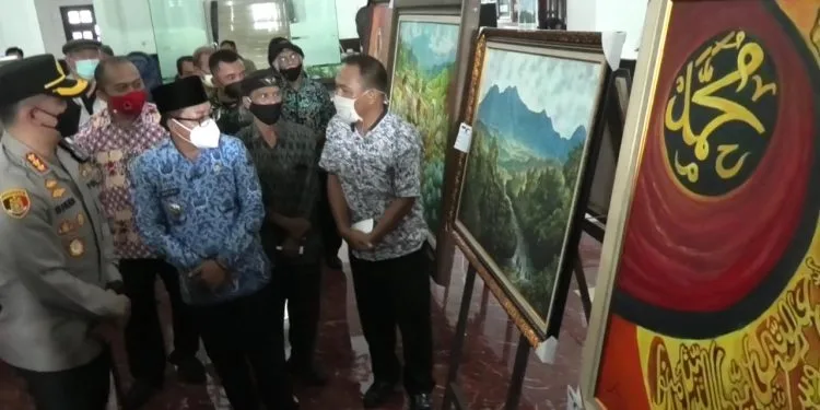 Wali Kota Malang kunjungi pameran lukisan