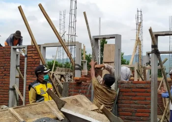 8 Rumah Korban Banjir Bandang