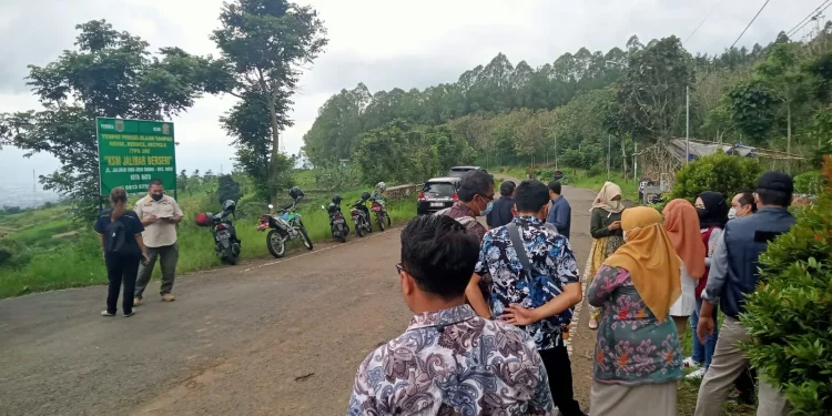 DPRD Kota Batu tinjau calon lapangan di Jalibar.