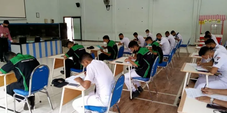 SMKN - SMKN 2 Turen Fasilitasi Siswa Belajar Alat Berat bersama Indonesia Learning Center