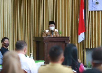 Wali Kota Malang, Drs H Sutiaji saat menjadi keynote speaker dalam Musrenbang RKPD tingkat Kecamatan Sukun tahun 2023. Foto: dok