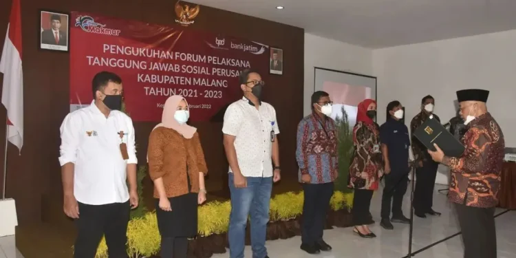 Suasana pengukuhan Forum Pelaksana Tanggung Jawab Sosial Perusahaan. Foto: dok