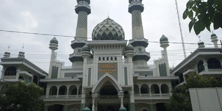 masjid - Sejarah Masjid Agung Jami' Kota Malang yang Dibangun dengan Arsitektur Bergaya Jawa-Arab