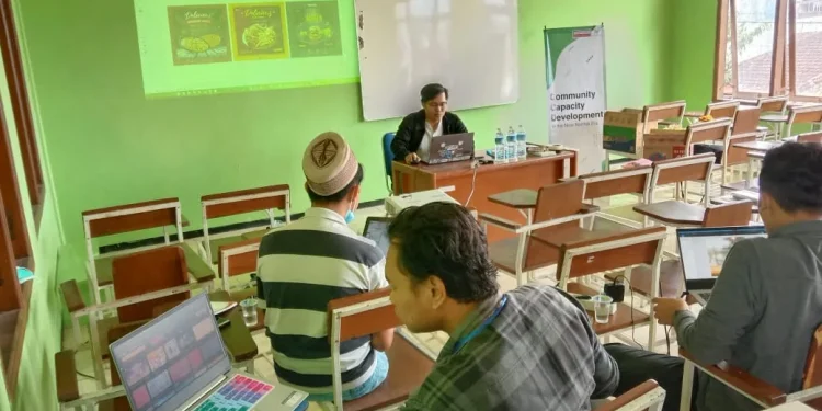 averroes - Averroes Gelar Pelatihan Konten Kreator di Ponpes Anwarul Huda Malang