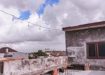 Serunya Nongkrong di Kite Coffee & Roastery Sambil Melihat Layang-layang