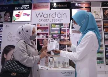 Keseruan Event Road Show Wardah Crystal Secret, Bisa Skin Check sampai Jalan-Jalan ke Swiss