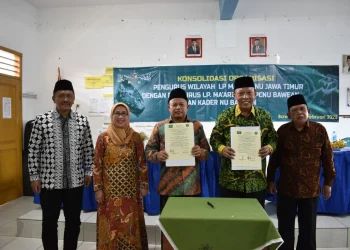 rektor - Rektor Unisma Kunjungan Kerja ke Pulau Bawean untuk Kembangkan SDM
