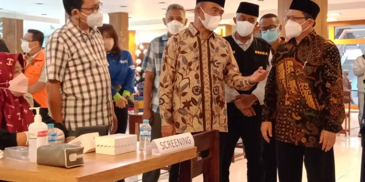 muhadjir - Menko PMK, Muhadjir Effendy Minta Vaksinasi Booster di Kota Malang Rampung Sebelum Puasa