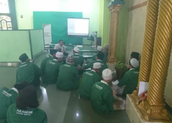 sampoerna - Gandeng HM Sampoerna, Averroes Gelar Pelatihan Jurnalistik di Pesantren Asuhan Kiai Miftachul Akhyar