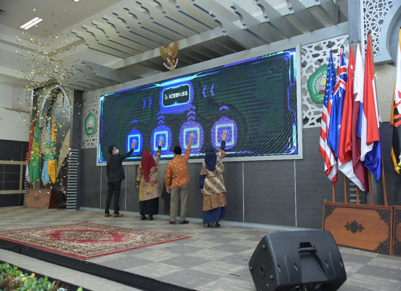 Pembukaan Icebuss FEB Unisma