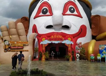Sambut Imlek, Jatim Park Hias Pintu Masuk dengan Ornamen Khas Tionghoa