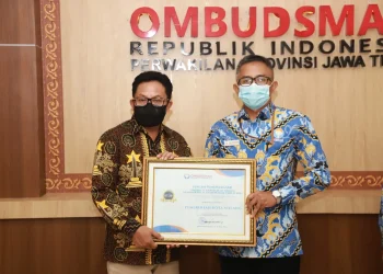 Wali Kota Malang terima penghargaan dari Ombudsmen