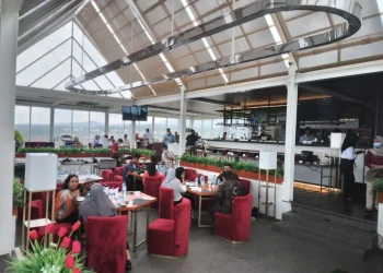 The Sky Rooftop Rayz UMM Hotel, Rekomendasi Tempat Healing Sampai Meeting