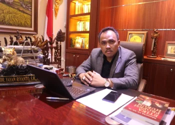 Yayan Riyanto,Pengacara,Advokat - Mengenal Pengacara Senior Dr Yayan Riyanto SH MH