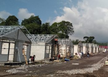 Pembangunan huntara dan huntap untuk korban erupsi Gunung Semeru oleh Kementerian PUPR terus menunjukkan progres. Ditarget rampung April 2022. Foto: dok BPBD Lumajang