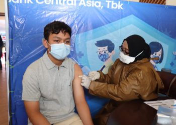 Pelaksanaan vaksinasi COVID-19 di Kintamani Family Club Araya. Foto: dok