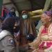 Srikandi Polres Malang Berikan Terapi Trauma Healing untuk Korban Banjir Bandang di Lawang