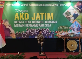kemiskinan - Angka Kemiskinan di Jatim Turun, Emil Dardak Puji Para Kepala Desa