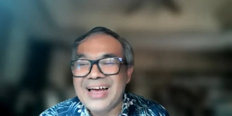 Pakar Komunikasi dan Motivator Nasional, Dr Aqua Dwipayana dalam Sharing Komunikasi dan Motivasi di Fellowship Jurnalisme Pendidikan (FJP) Batch IV. Foto: tangkapan layar