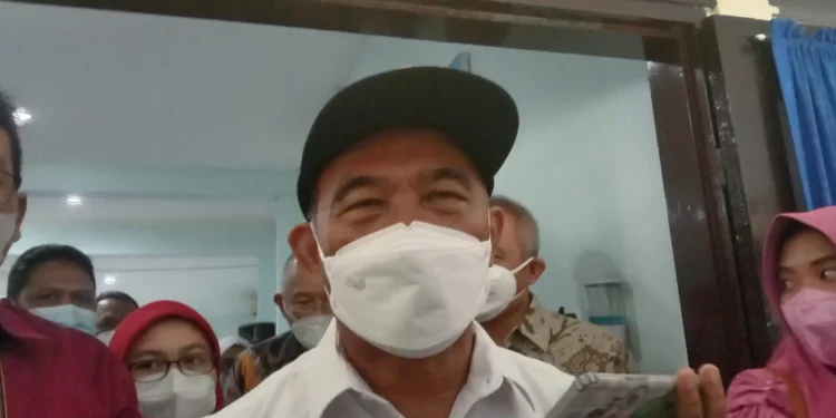 Menko PMK, Muhadjir Effendy saat berada di BKKBN Malang. Foto: M Sholeh