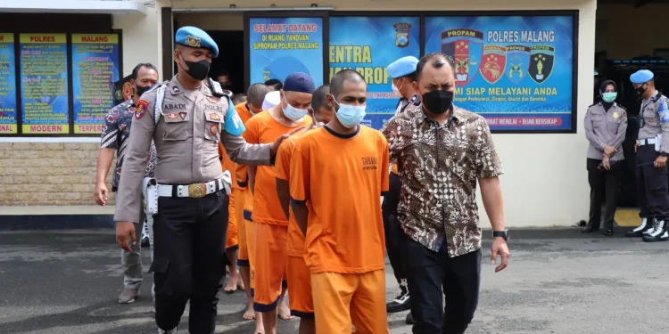 malang - Polres Malang Amankan 9 Pengedar Ganja dan Sabu