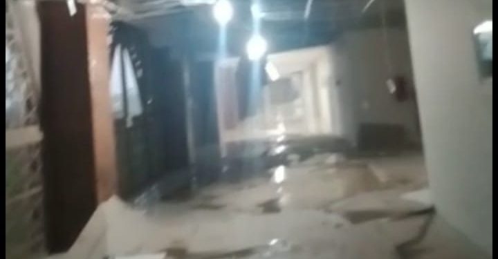 Plafon Gedung Islamic Center Kota Malang runtuh