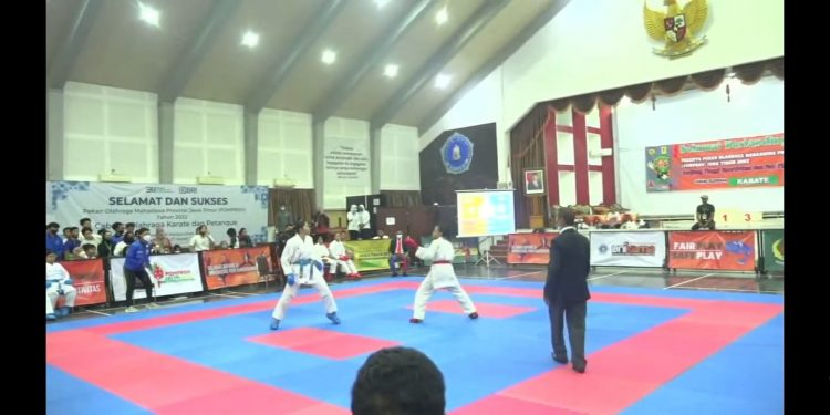 Cabor Karate dilaksanakan di Gedung Sarwakirti Universitas PGRI Kanjuruhan Malang (Unikama)