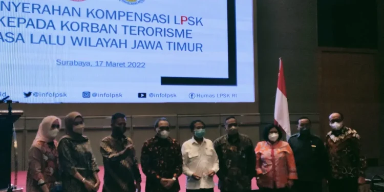 Pegadaian - Pegadaian Kucurkan Santunan Tabungan Emas bagi Korban Terorisme di Jawa Timur