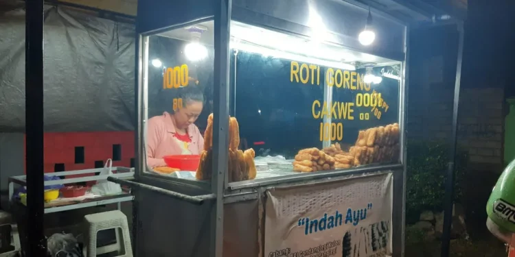 Pedagang Kaki Lima keluhkan naiknya harga minyak goreng