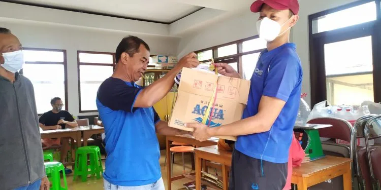 Barter Sampah dengan Sembako