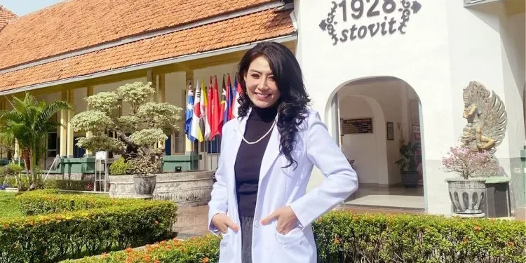 ortodonti - Mengenal drg. Nina Agustin Sp Ort, Spesialis Ortodonti yang Gemar Berbisnis
