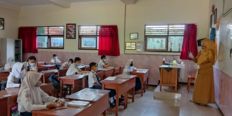 Sekolah tatap muka di Kota Malang