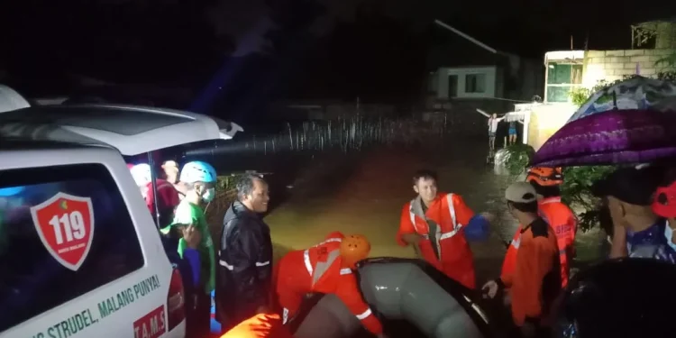 terjebak banjir