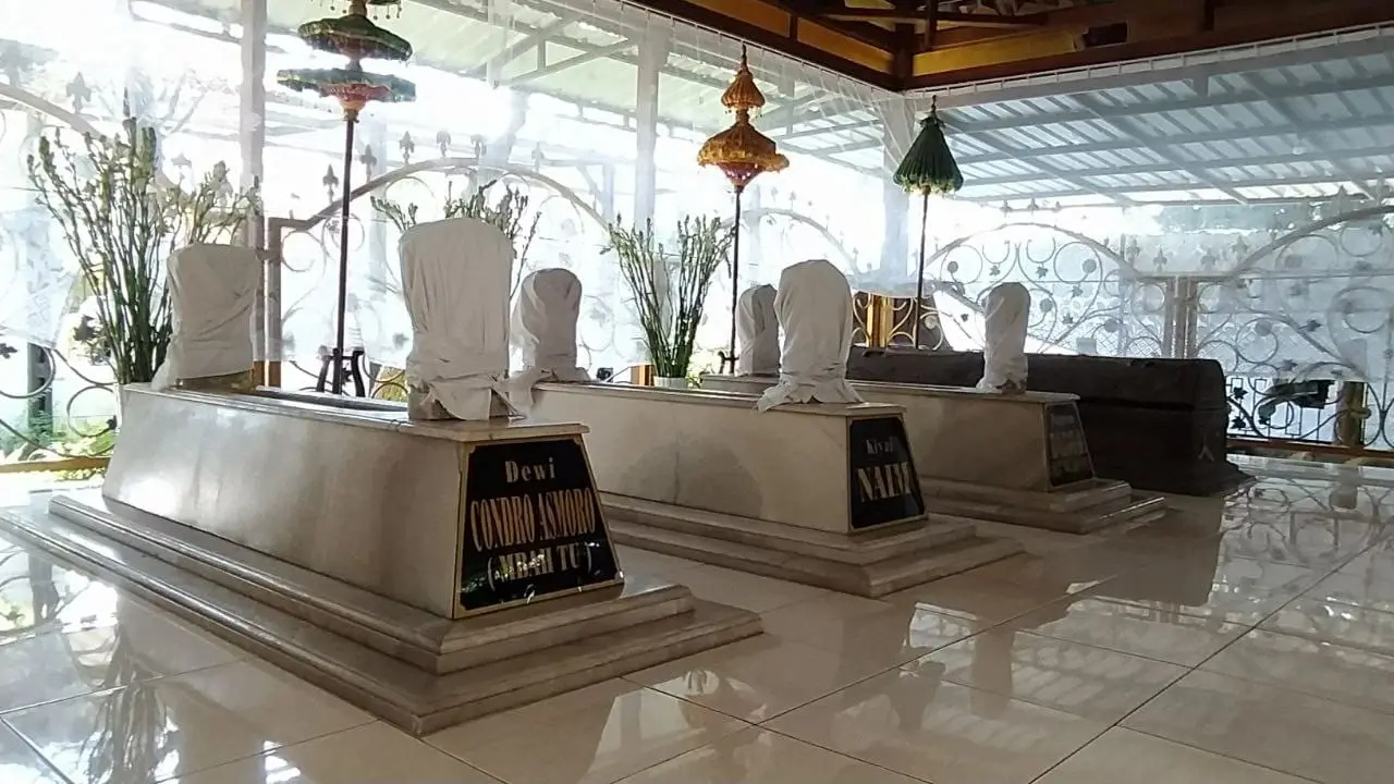 makam mbah batu