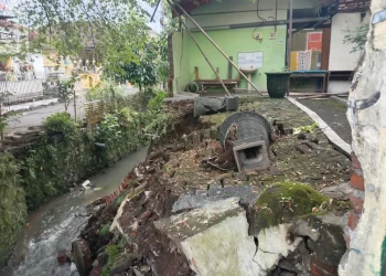 tembok smpn 11 kota malang ambrol