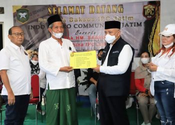 Bupati Malang serahkan bantuan Baksos IPC