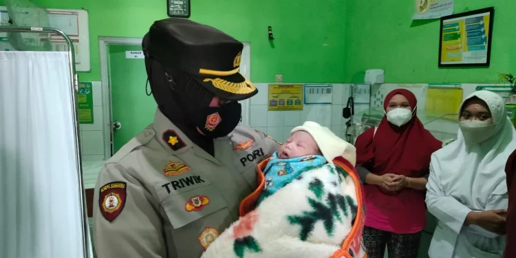 Temuan bayi di Dau