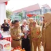Berburu Sembako di pasar murah ramadan Kota Batu