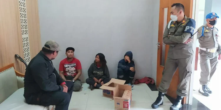 Satpol PP Kota Batu jaring belasan Gepeng