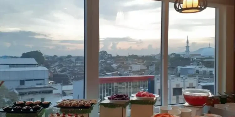 Kuliner di Whizt hotel malang