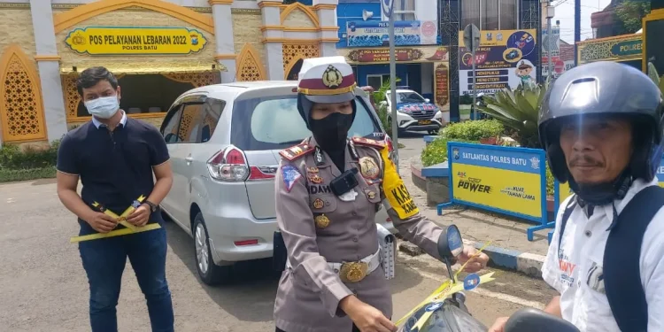 Kota Batu,Lalu lintas - Pelanggar Lalu Lintas di Kota Batu Akan Ditandai Janur Kuning