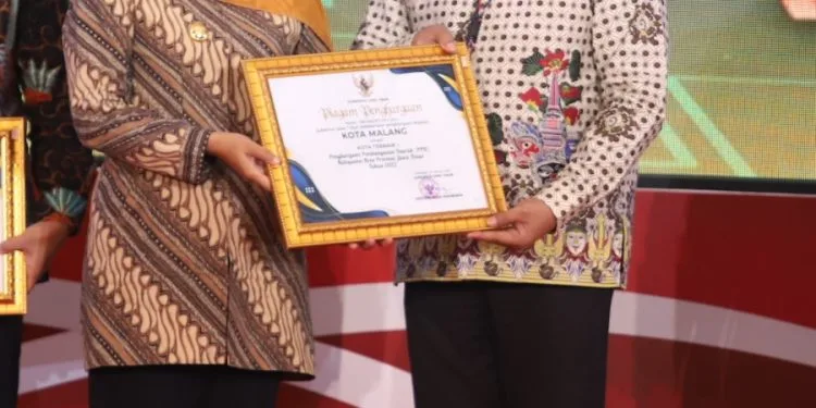 Kota Malang diganjar penghargaan