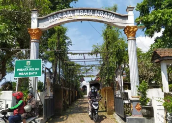 Ziarah ke Makam Mbah Wastu