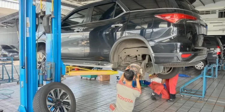 tips menjaga performa mesin mobil