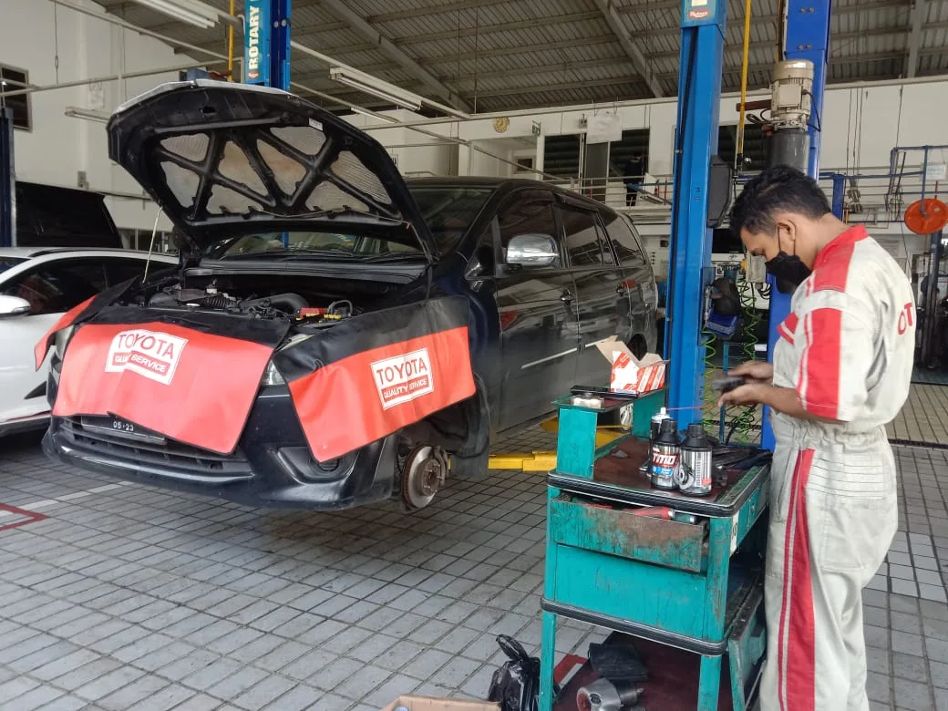 tips menjaga performa mesin mobil